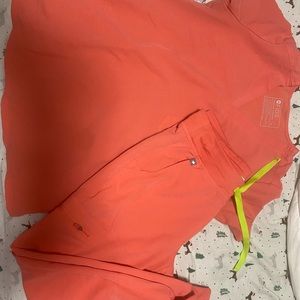 Extra small coral fig